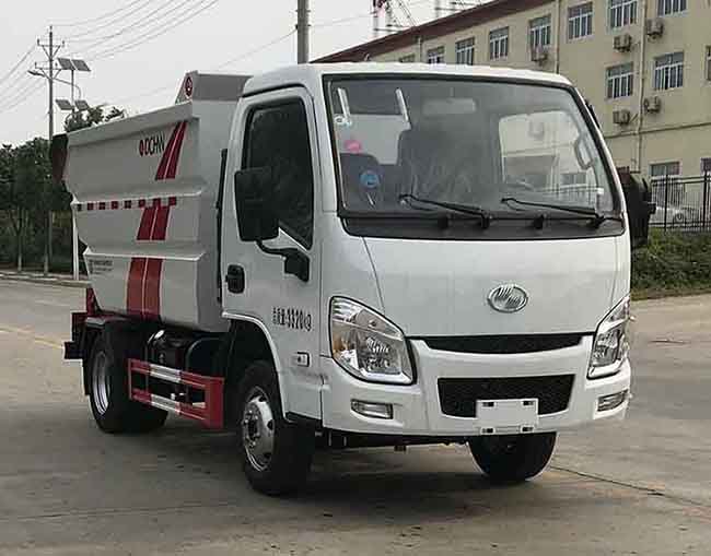 躍進(jìn)自裝卸式垃圾車(chē)